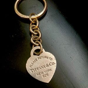 Return to Tiffany and co heart tag key ring